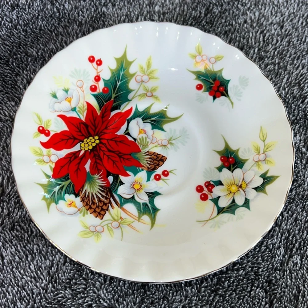 ROYAL ALBERT POINSETTIA SAUCER ONLY, BONE CHINA ENGLAND VINTAGE REPLACEMENT